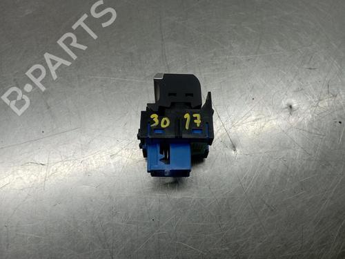 Switch PEUGEOT 2008 II (UD_, US_, UY_, UJ_, UR_, UC_) 1.2 PureTech 130 (USHNS, URHNS) | BP18413288I30