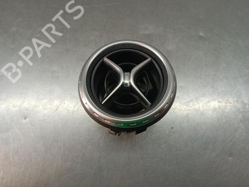 Air vent MERCEDES-BENZ GLA-CLASS (X156) GLA 180 CDI / d (156.912) A1568300054 / Y093243100D