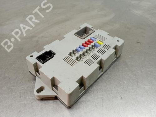 Fuse box JAGUAR XE (X760) 2.0 D | BP18728916E1 