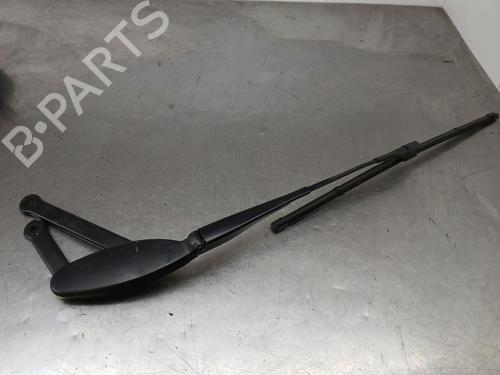 Front windshield wiper arm MERCEDES-BENZ GLC (X253) 220 d 4-matic (253.915) A2058240119