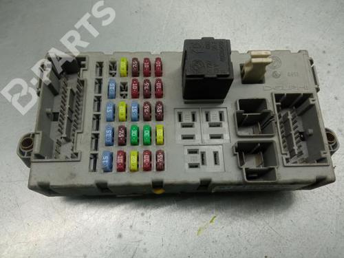 Caja reles / fusibles FIAT PUNTO (188_)  | BP3096857E1