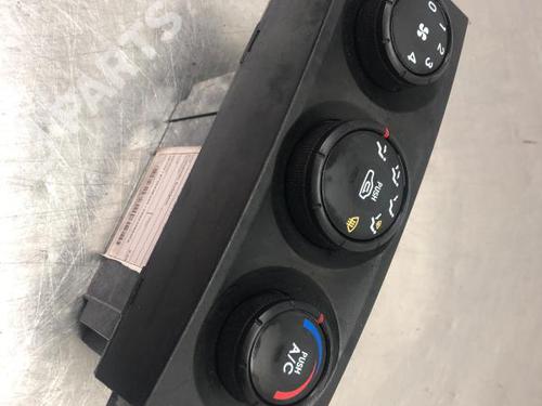 Climate control KIA SORENTO II (XM) | BP3090605I5