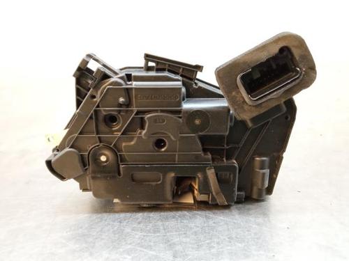 Używane Zamek drzwi przednich prawych VW GOLF VI (5K1) [2008-2014]  7037861