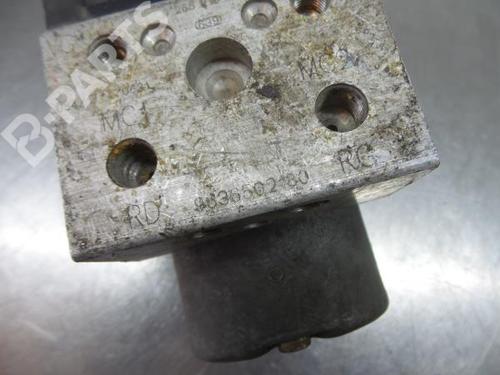 Abs pomp PEUGEOT 306 (7B, N3, N5)  | BP3025380M43 