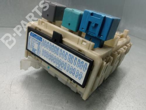 Fuse box TOYOTA YARIS (_P9_)  | BP3098219E1