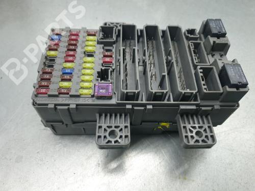 Used Fuse box HONDA CIVIC VIII Hatchback (FN, FK) [2005-2012]  3104502