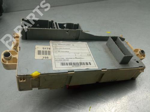 Fuse box FIAT BRAVO II (198_) | BP3098104E1