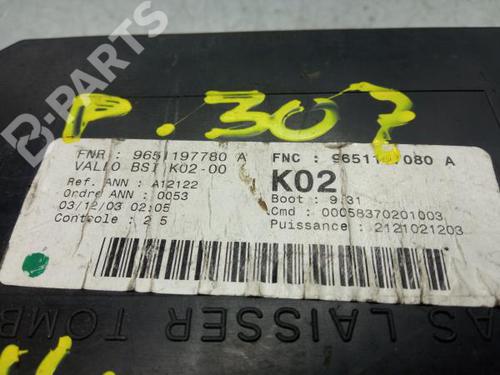 Fuse box PEUGEOT 307 (3A/C)  | BP3089743E1