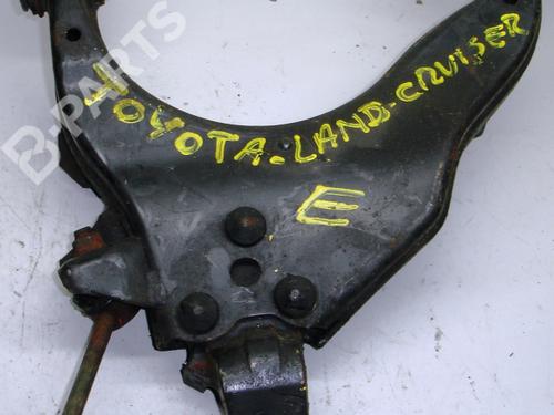 Used Left front suspension arm TOYOTA LAND CRUISER 200 (_J2_) [2007-2025]  3097730