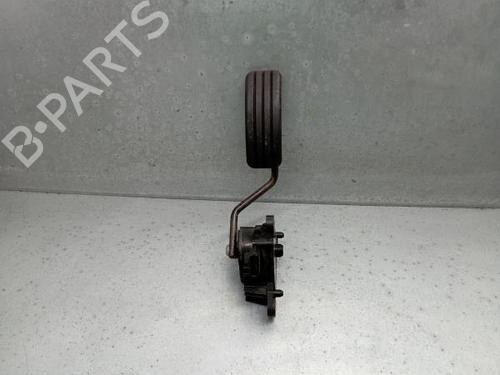 Pedal RENAULT KANGOO / GRAND KANGOO II (KW0/1_) 1.5 dCi 75 (KW07, KW10, KW04) (75 hp) 8200463878 / 1913B / 00822