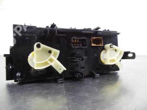 Climate control CITROËN C3 II (SC_) 1.4 | BP3117151I5 
