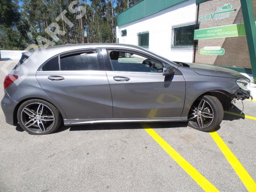 Right headlight MERCEDES-BENZ A-CLASS (W176) A 200 CDI / d (176.008) | BP3254728C29