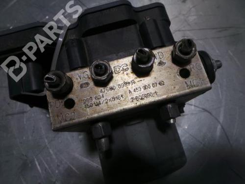 ABS Bremseaggregat RENAULT TWINGO III (BCM_, BCA_) 1.0 SCe 70 | BP3272583M43