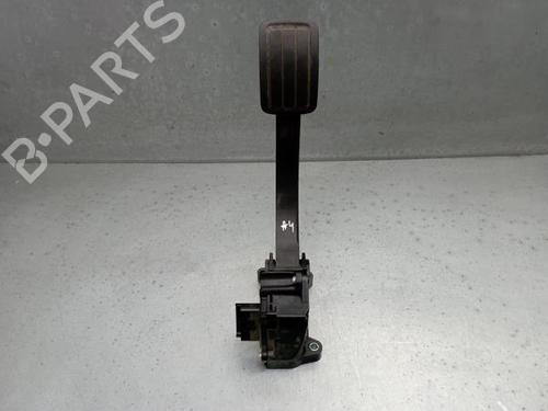 Pédale PEUGEOT 308 SW II (LC_, LJ_, LR_, LX_, L4_) 1.6 BlueHDi 120 (120 hp) 5827042