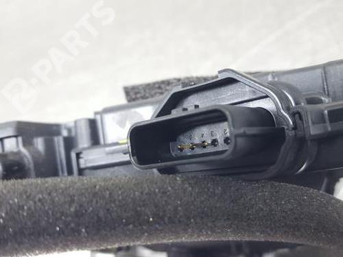 Rear left lock NISSAN MICRA V (K14) 1.0 | BP5573178C100