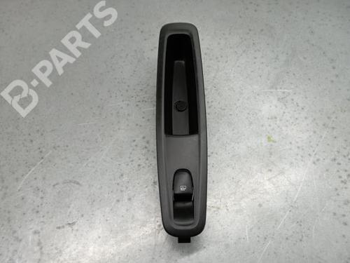 Right rear window switch RENAULT KADJAR (HA_, HL_) 1.2 TCe 130 (130 hp) 829508687R / 156088770