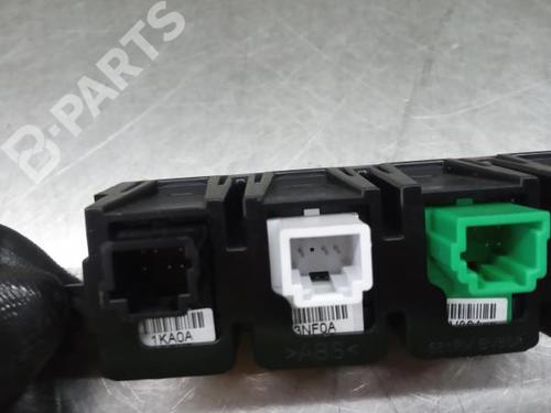 Switch NISSAN JUKE (F15) 1.6 DIG-T 4x4 | BP7871629I30