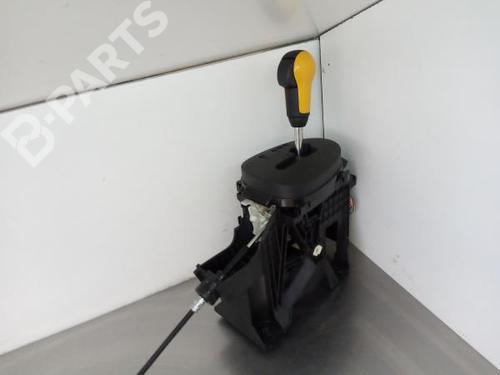 Gear lever NISSAN JUKE (F15) 1.6 DIG-T 4x4 | BP7871685M90