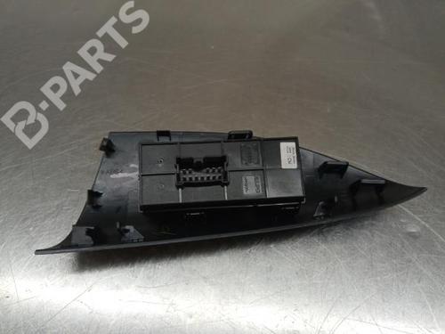 Right front window switch NISSAN JUKE (F15) 1.6 DIG-T NISMO RS | BP7878378I26 