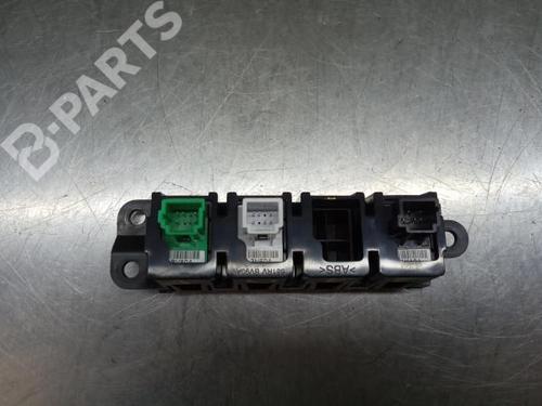 Switch NISSAN JUKE (F15) 1.6 DIG-T NISMO RS | BP7878383I30 