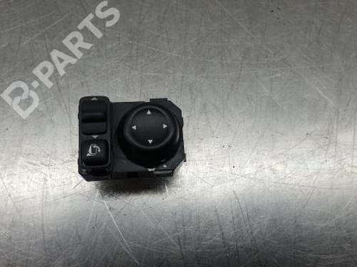 switch-nissan-micra-v-k14-10-255705ra1a-2016-8211275 main image