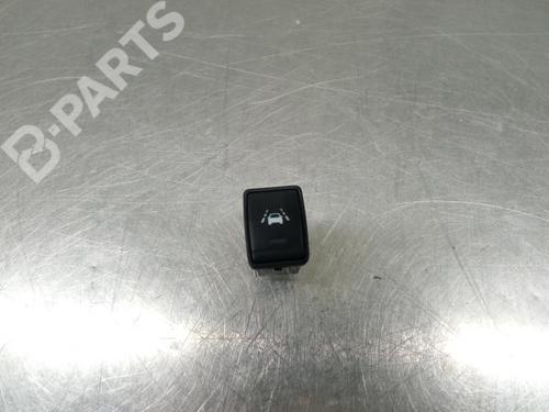 Commutateur NISSAN MICRA V (K14) 1.0 (71 hp) 8211281