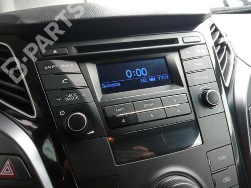 Used Radio HYUNDAI i40 I (VF) 1.7 CRDi (116 hp) 8410203