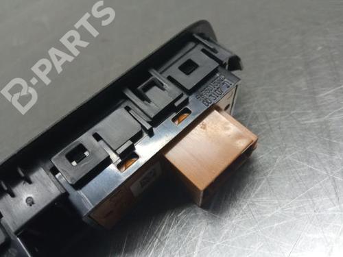 Switch PEUGEOT 208 I (CA_, CC_) 1.6 HDi | BP8360817I30