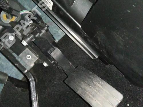 pedal-renault-twingo-iii-bcm_-bca_-09-tce-90-bcm9-bcm2-2014-9129212 main image