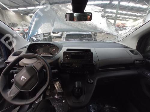 Switch PEUGEOT RIFTER 1.2 PureTech 110 | BP9311901I30  - Image 10