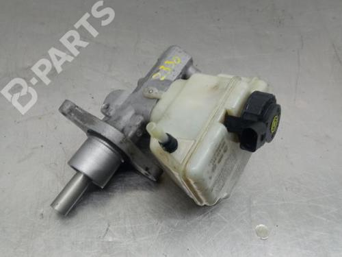 Used Brake master cylinder VW GOLF VI (5K1) 1.6 TDI (105 hp) 10232803