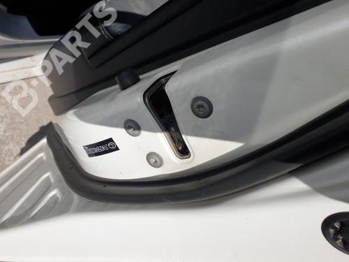 Used Front right lock LEXUS CT (ZWA10_) [2010-2025]  10230443