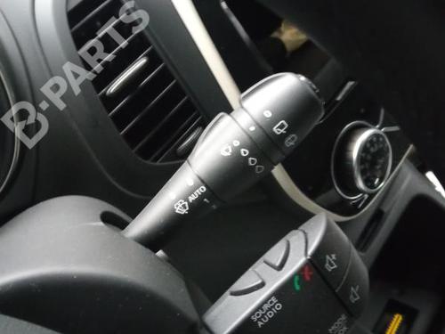 switch-renault-captur-i-j5_-h5_-15-dci-90-j5n4-j5m5-j5mw-j5m6-j5al-j5aj-2013-11198148 main image