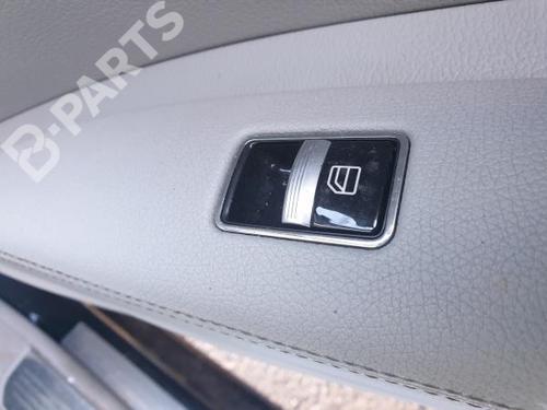 Used Right front window switch MERCEDES-BENZ S-CLASS (W221, V221) S 350 CDI (221.022, 221.122) (235 hp) 12003429