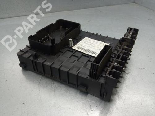 Caja reles / fusibles VW GOLF PLUS V (5M1, 521) 1.9 TDI (105 hp) 3102321