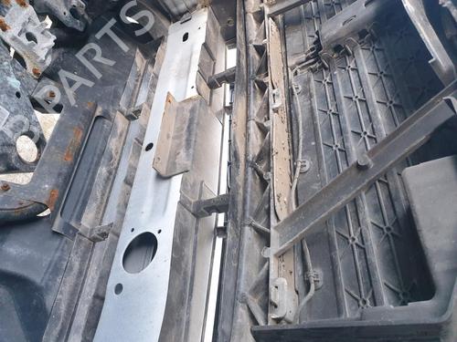 Kofangerbjælke LAND ROVER DISCOVERY V (L462) 2.0 Sd4 4x4 (241 hp) 16729582