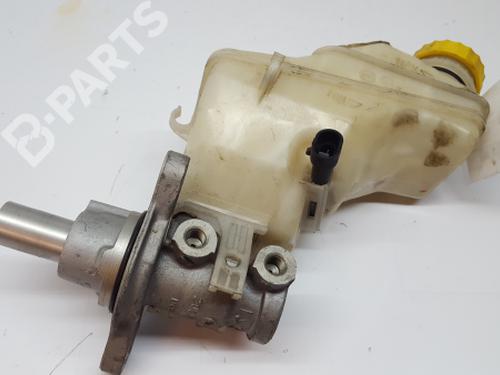 Used Brake master cylinder FIAT GRANDE PUNTO (199_) 1.3 D Multijet (75 hp) 1101820