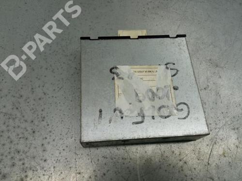 Used Electronic module VW GOLF VI (5K1) 1.6 TDI (105 hp) 3025287