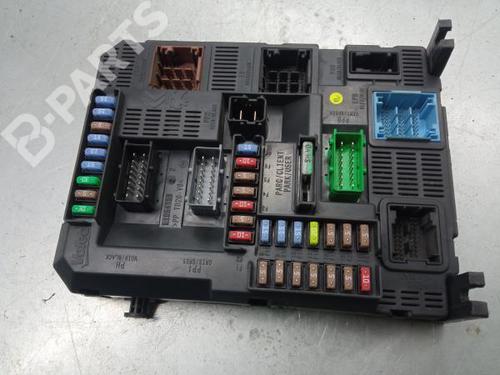 Fuse box PEUGEOT 208 I (CA_, CC_) 1.2 VTI 82 | BP3083952E1 