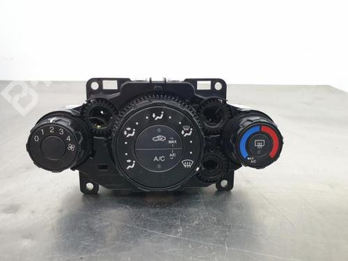 AC Styreenhet / Manøvreringsenhet FORD FIESTA VI (CB1, CCN) 1.4 TDCi (70 hp) 3094666