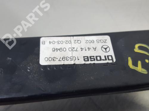 Front right window mechanism MERCEDES-BENZ VANEO (414) 1.7 CDI (414.700) | BP189094C23