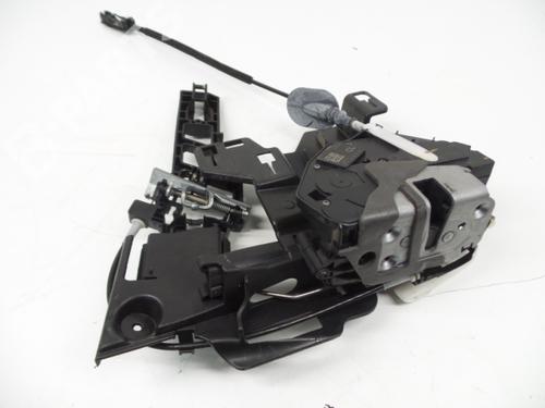 Zamek drzwi przednich lewych FORD FIESTA VI (CB1, CCN) 1.4 TDCi | BP323444C98 