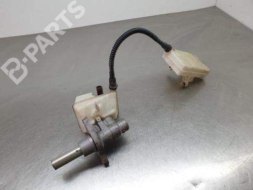 Used Brake master cylinder PEUGEOT 3008 I MPV (0U_) 1.6 HDi (109 hp) 323644