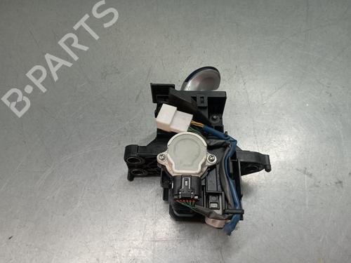 Gear lever TOYOTA AURIS Estate (_E18_) 1.8 Hybrid (ZWE186_, ZWE186R, ZWE186H) | BP506373M90