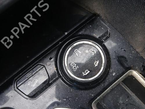 Used Switch Switch PEUGEOT 5008 II (MC_, MJ_, MR_, M4_) 1.5 BlueHDi 130 (MCYHZJ, MCYHZR, MCYHZX) (131 hp) 40602390 40602390
