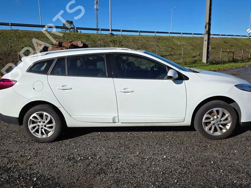 Rear parcel shelf RENAULT MEGANE III Grandtour (KZ0/1) 1.2 TCe (KZ2B, KZ11) | BP31178240C85