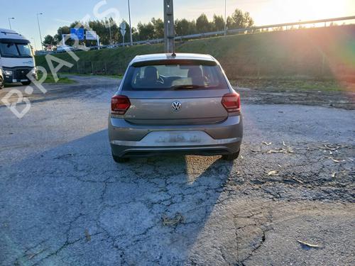 Brugte VW POLO VI (AW1, BZ1, AE1) 1.0 TSI (95 hp) 4393399