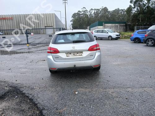 Brugte PEUGEOT 308 SW II (LC_, LJ_, LR_, LX_, L4_) 2.0 BlueHDi 150 (150 hp) 4403815