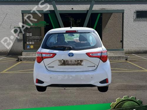 Used Parts TOYOTA YARIS (_P13_)  1.5 Hybrid (NHP130_)  4563655