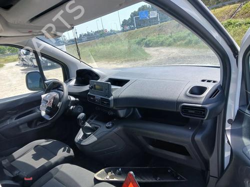 Left front indicator PEUGEOT PARTNER Box Body/MPV (K9) 1.5 BlueHDi 100 | BP36159791C32 - Image 12